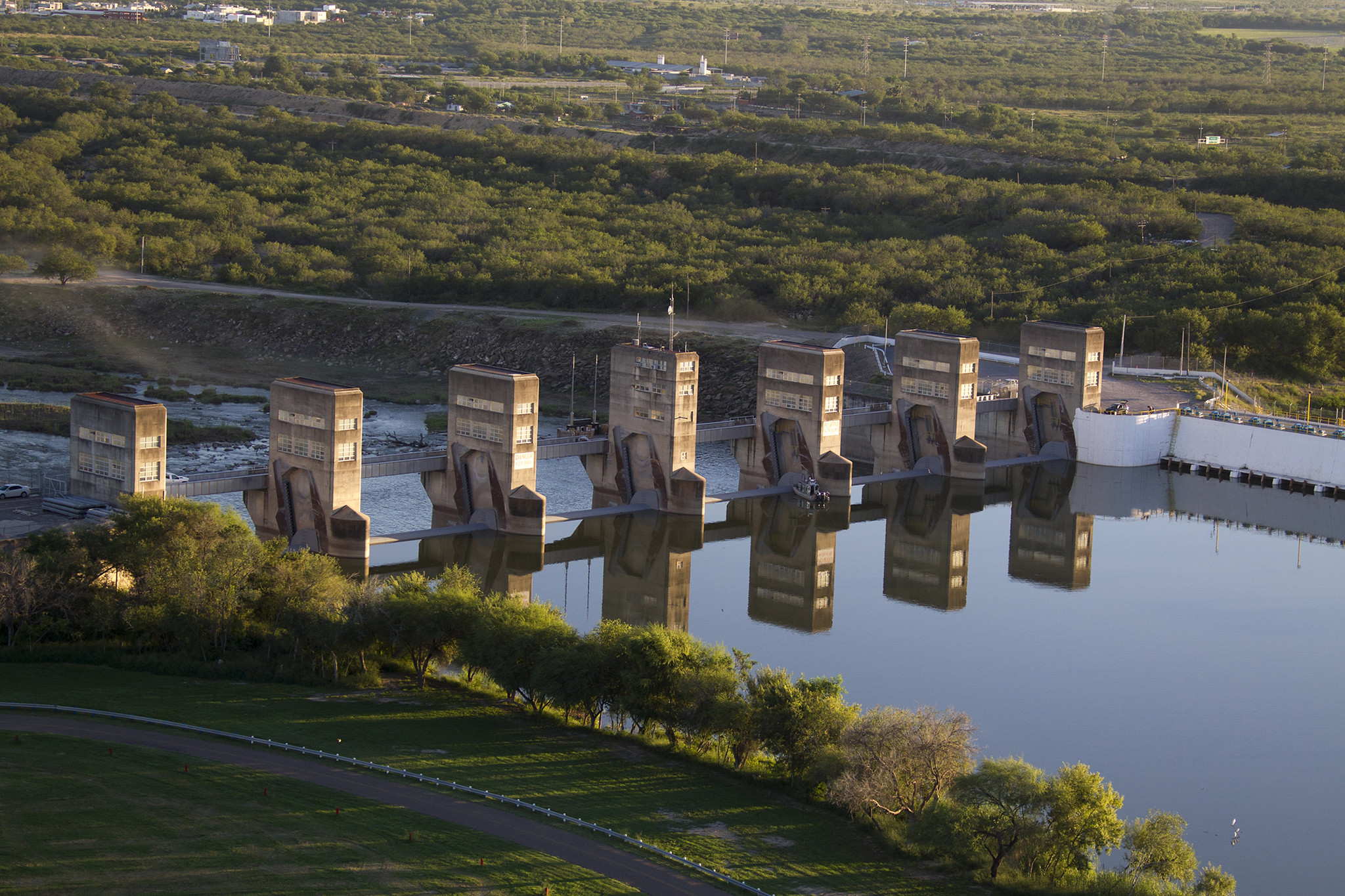 Contract Awards For New Levee Wall Border Gates In Rio Grande Valley